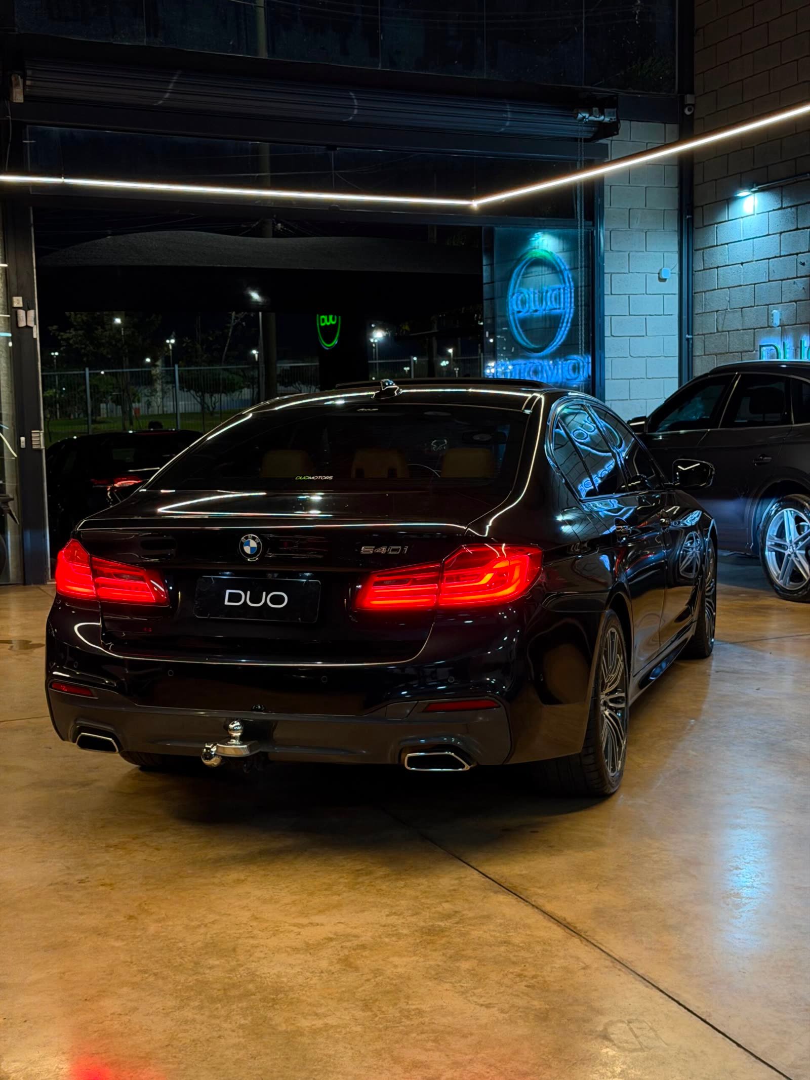 Ver a foto 4 do BMW 540i